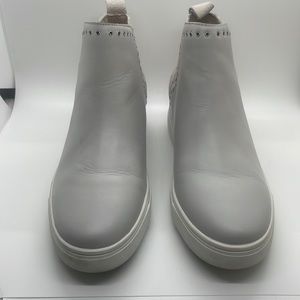 Chelsea & Violet booties Size 8.5